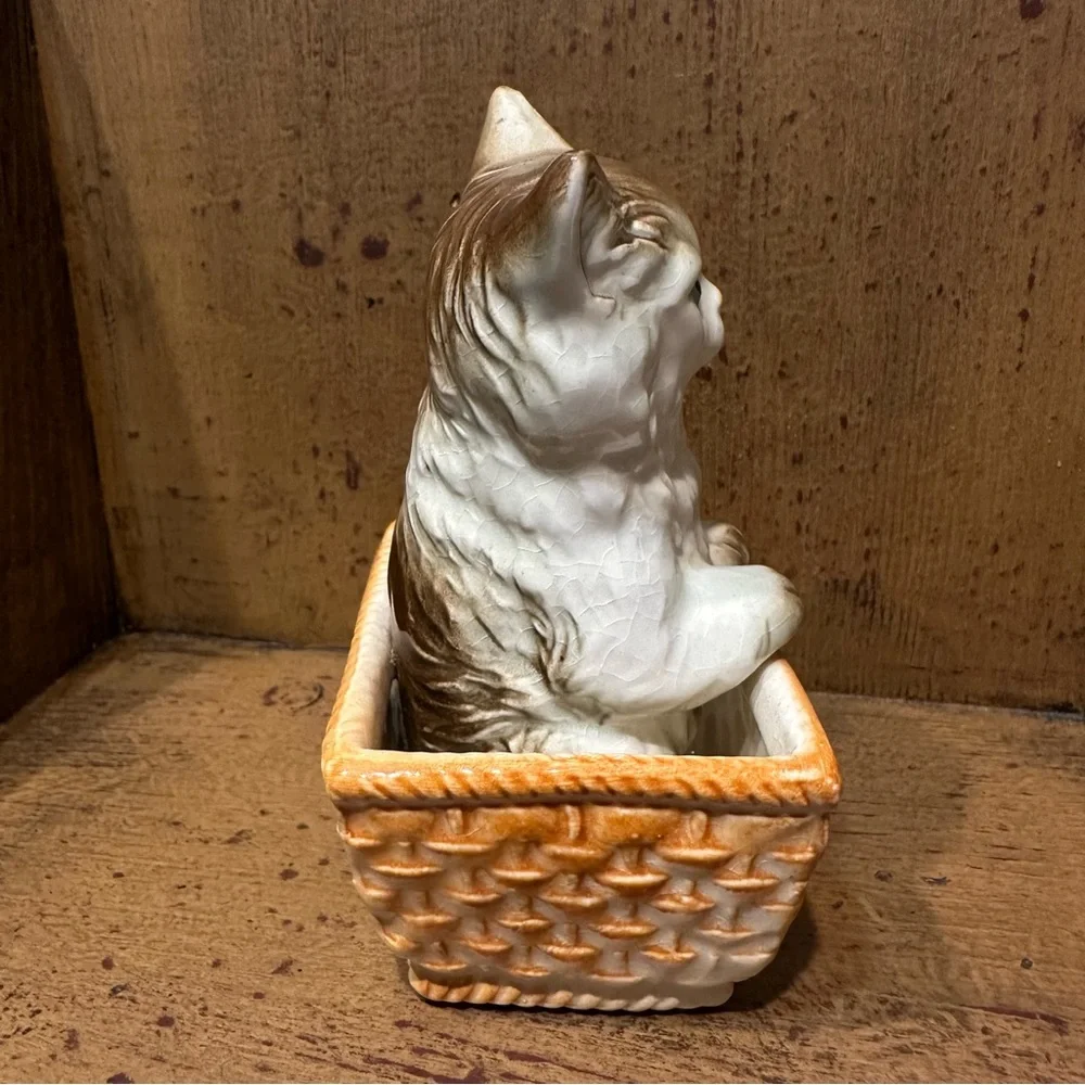 N/A charming ceramic